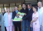 Franck Esposito, José Cobos, Stéphane Jarlégand et les cadres du service de pédiatrie de l'Archet
