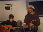 Georges-Alain Jones avec son guitariste Marc Ponroy