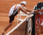 Coria s'étire après son match