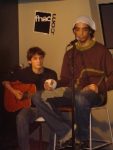 Georges-Alain Jones avec son guitariste Marc Ponroy