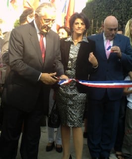 Dominique Estrosi reste derrière son chef Dominique Estrosi reste derrière son chef