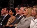 Jacques Peyrat, au centre, à l'écoute de Nicolas Sarkozy lors du meeting de ce dernier
