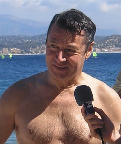 estrosi-plongee.jpg