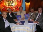 C'est dans le cadre maritime et si partiulier du Boccacio à Nice que les responsables niçois ont présenté la situation: de g à d : M. Azencott , M. Tur (Délégué régional), MM Papini, Luciani et Couture ( photo Philippe Dejardin)