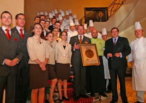 jpg_Five_Star_Diamond_Award_2009-_Equipe_Restaurant_la_Palme_d_Or.jpg