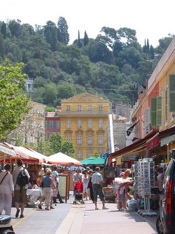 Vue du Cours Saleya © Jon Mountjoy Vue du Cours Saleya © Jon Mountjoy