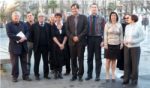 Patrice Miran, entouré de Carine Curtet, Edgar Malaussena, Dominique Juge et autres membres du parti.