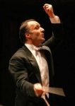 Le maestro Oleg Caetani