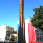 Sculpture de Bernar Venet : "l'obélisque niçoise" © Nice Premium
