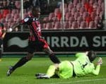 Dja Djedje face à Costil par ©OGCNice Media