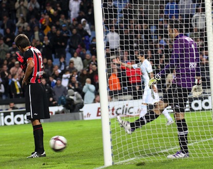 David Ospina powerless By © OGCNice Media