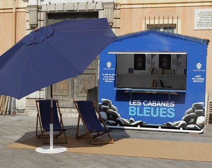 cabane_bleue.jpg