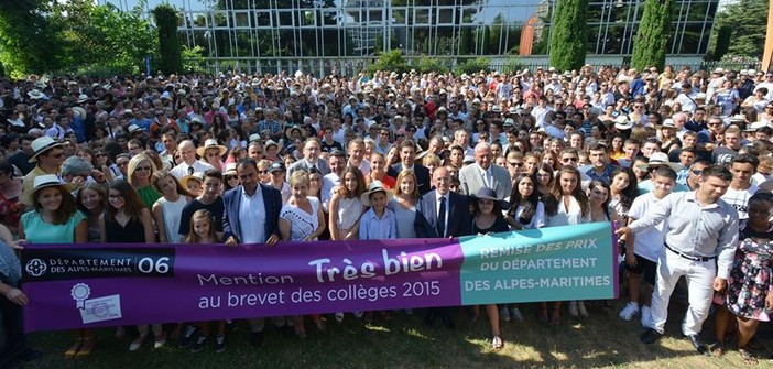 Les mentions Très bien du Brevet des collèges 2015 récompensées au nom du mérite
