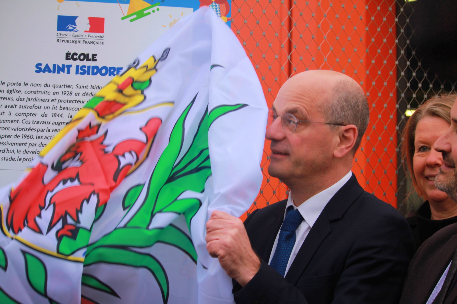 unveiling_of_the_plaque_of_the_st_isidore_nursery_school.jpg