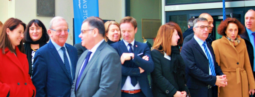 les_deputes_attendent_le_ministre_jean_michel_blanquer-2.jpg