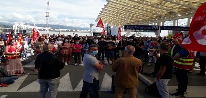 Nouvelle traduction : rassemblement aéroport Nice :  « soit    un plan de  sauvegarde des emplois soit  rien du tout »