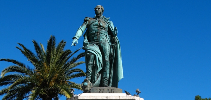 Déboullonnage  de la statue de Masséna: Allez « ad minchiam »