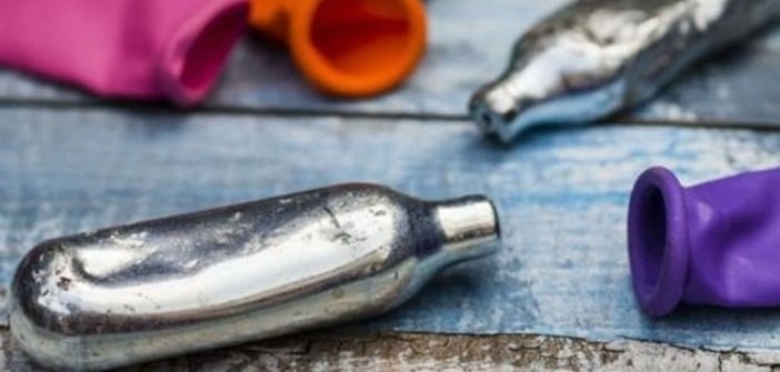 Protoxyde d’azote : le fou rire qui peut coûter la vie