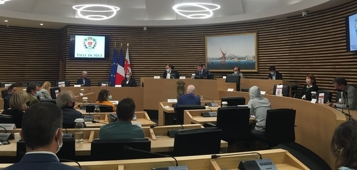 Table ronde des compagnies et troupes de théâtre niçoises en présence de Christian Estrosi