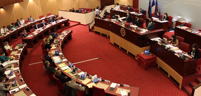 Assemblée départementale : une séance historique au sens péjoratif du terme…