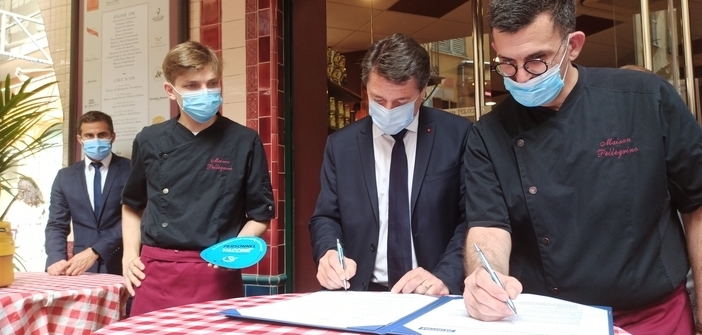 Cérémonie de remise du «Label Confiance Vaccin» aux commerçants