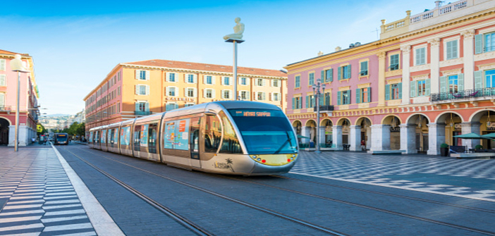 Un tram renverse une femme de 67 ans