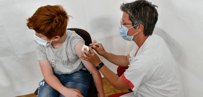 Le pass sanitaire s’élargit aux adolescents