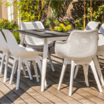 ensemble-table-scandi-blanc-4-chaises-et-2-fauteuils-coloris-blanc.jpg
