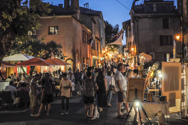Les Nocturnes d’Art de Biot : l’art sous toutes ses formes à ciel ouvert