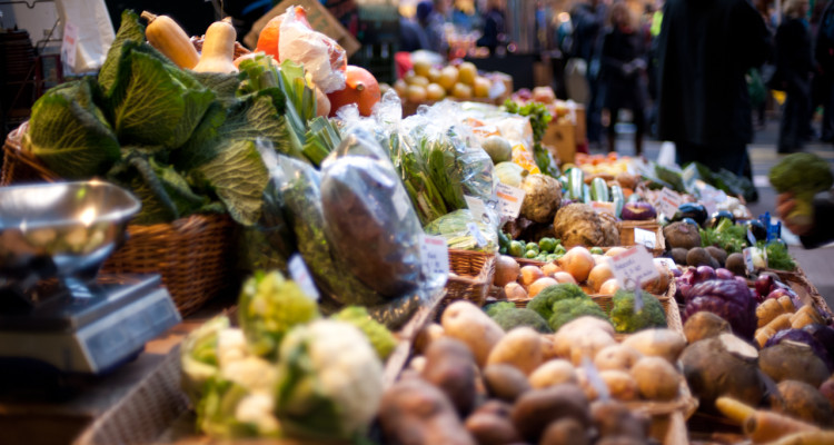 Distribution alimentaire en soutien aux personnes sans-abri