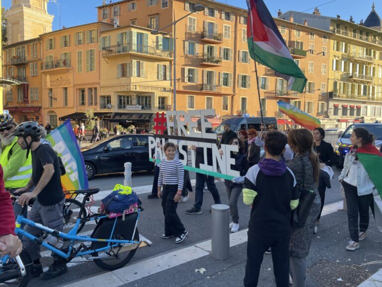 La liberté de manifester pour la paix maintenue à Nice
