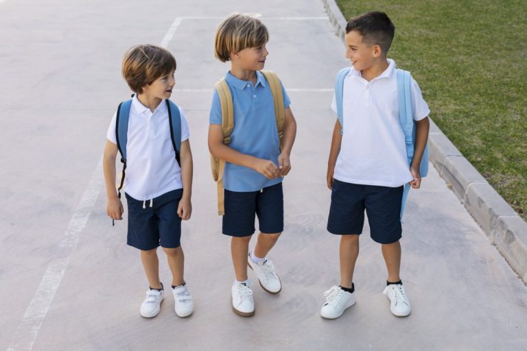 Quatre écoles niçoises expérimenteront le port de l’uniforme