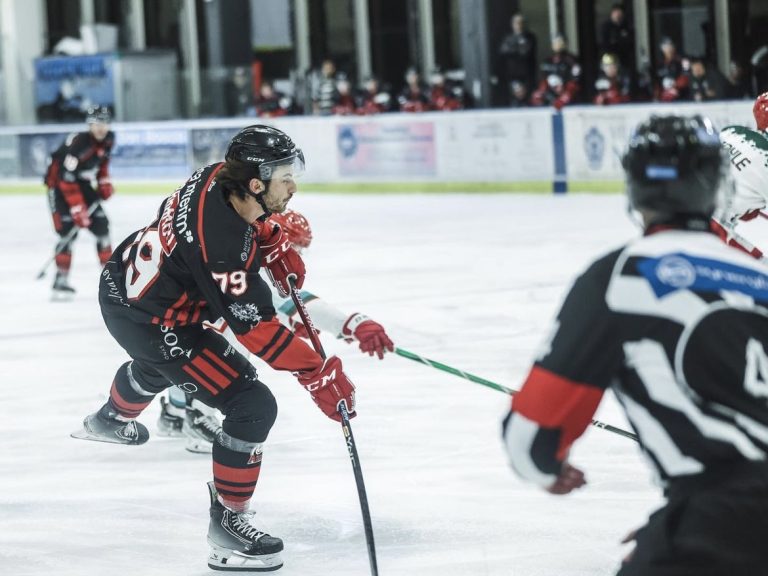 Hockey : les Aigles s’offrent Hormadi à domicile 