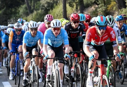 Tour des Alpes-Maritimes : Ethan Vernon s’impose en patron, Andréa Mifsud passe pas loin
