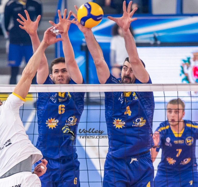 Volley Ball : Nice chute face à Tours