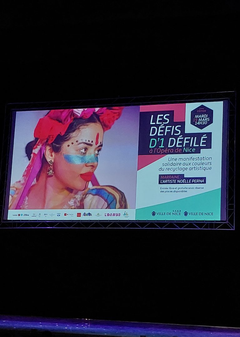 Un défilé solidaire associatif à l’Opéra de Nice