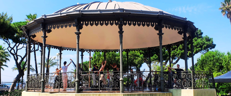 Ballet au kiosque à musique