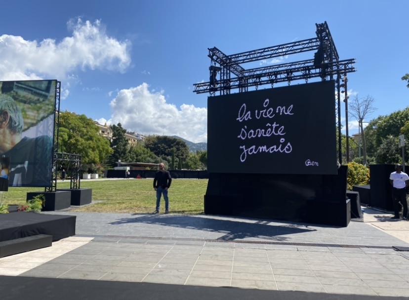 Hommage à Annie et Ben Vautier, « partis ensemble dans l’amour » 