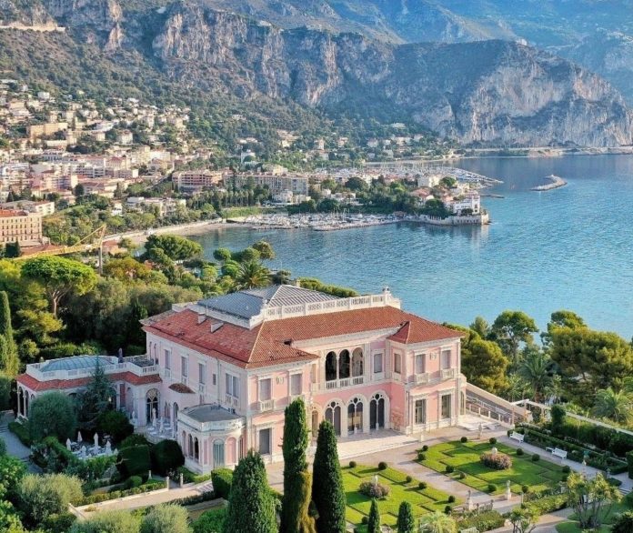 Villa et Jardins Ephrussi de Rothschild nommé dans le concours Le Monument préfér