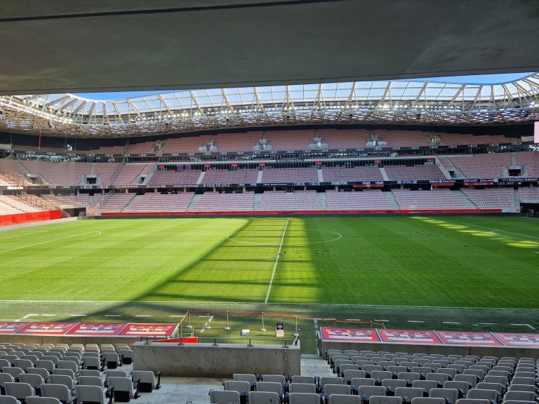 Vendre l’Allianz Riviera, bonne ou mauvaise idée ? 