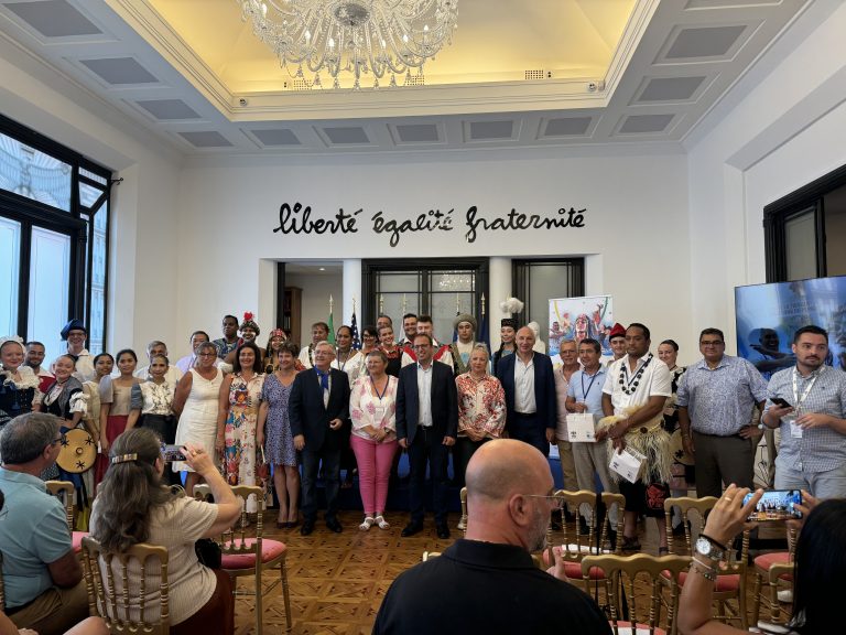 Festival folklore : la « Farandole » est lancée dans les rues niçoises