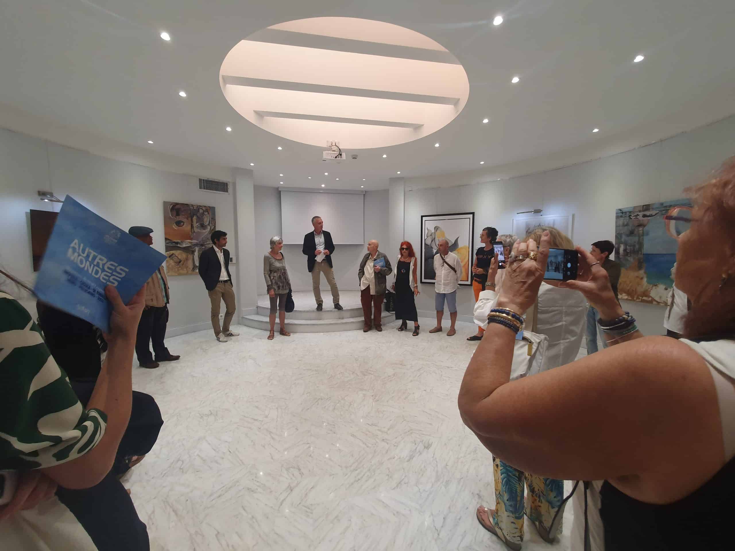 Voyage au-delà du réel : l'exposition "AUTRES MONDES"