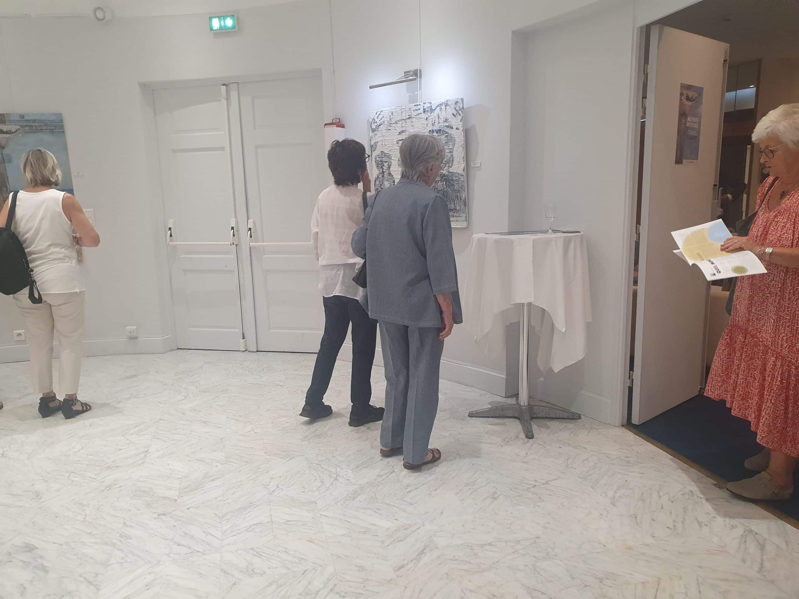 Voyage au-delà du réel : l'exposition "AUTRES MONDES"