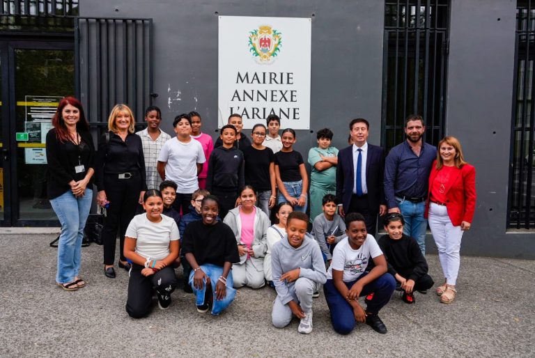 Les élèves du collège Maurice Jaubert en visite à la mairie annexe de l’Ariane