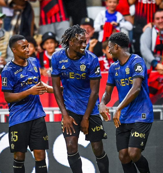 Ligue 1 : l’OGC Nice écrase l’AS Saint-Étienne
