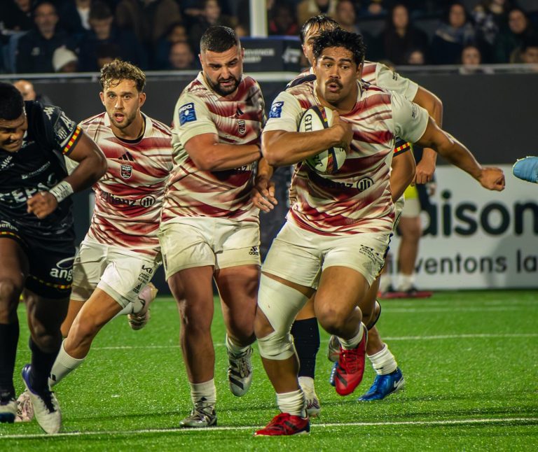 Le Stade Niçois défait face au leader.