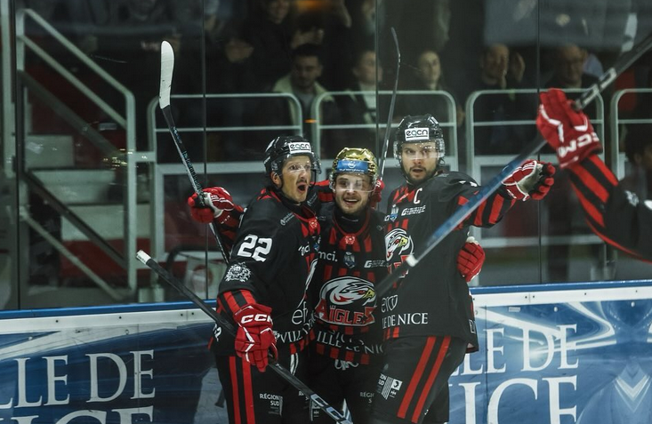 Ligue Magnus : les Aigles ont bien réagi contre Anglet
