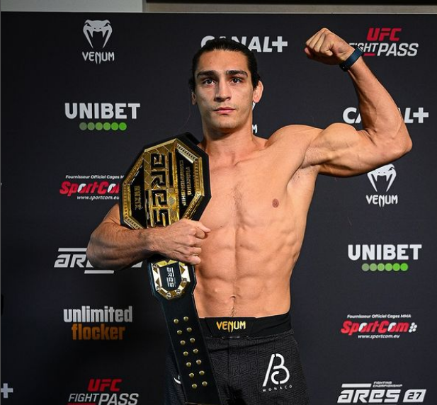 MMA : Virgil Augen brille au Palais des Sports de Marseille