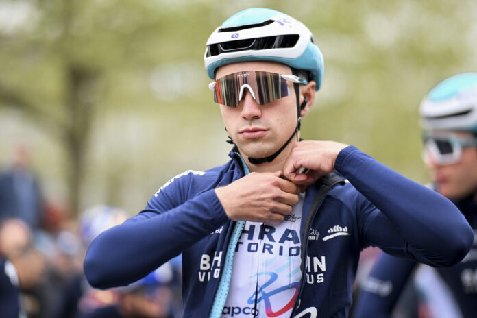 Le Niçois Lenny Martinez avant le départ.
