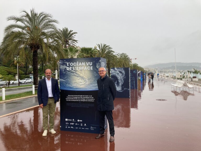Quand l’espace éclaire l’océan : une exposition immersive sur la Promenade des Anglais